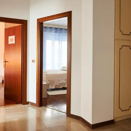 Fl Il Danubio ベッド・アンド・ブレックファスト 3*